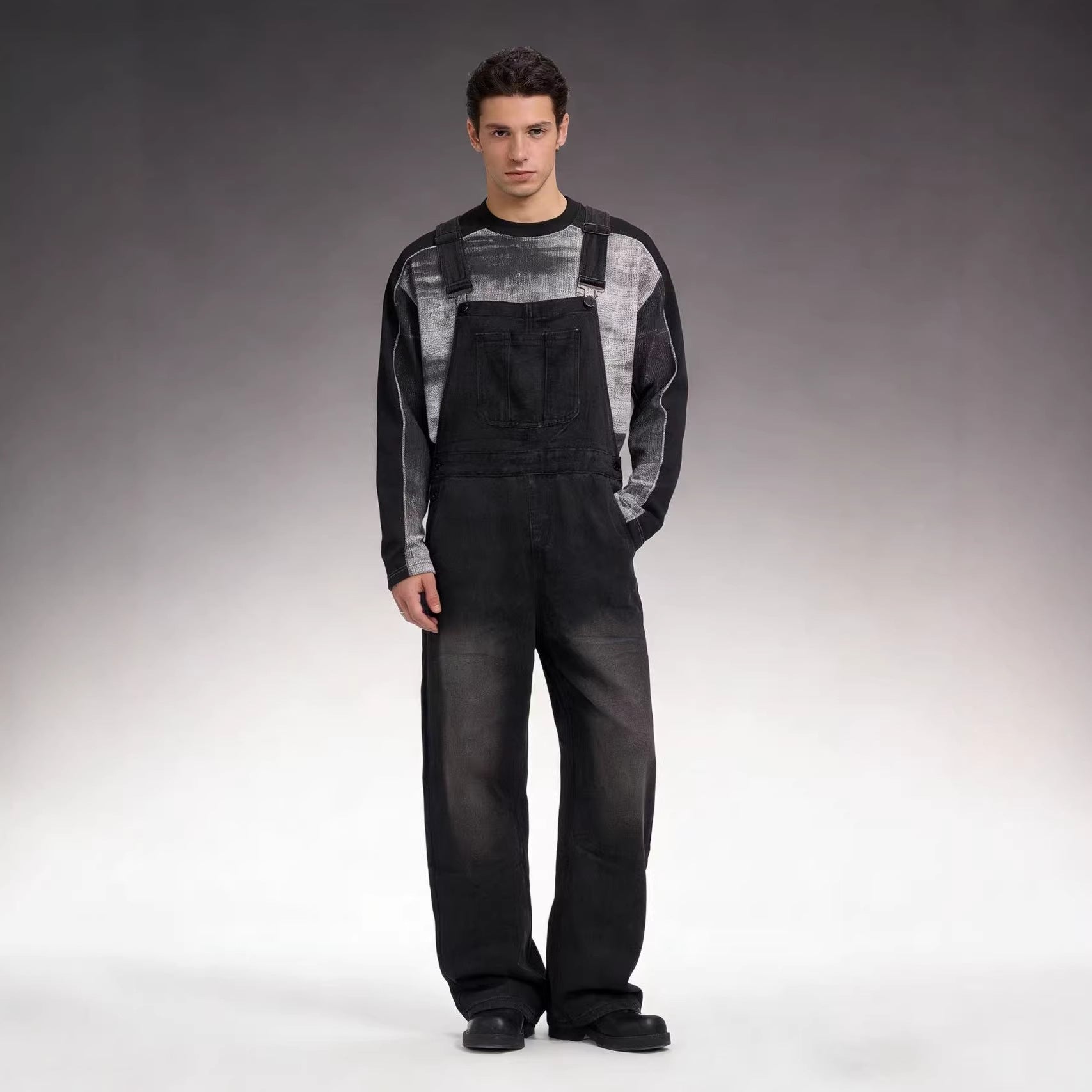 Herren Latzhose Jeans mit weitem Schnitt