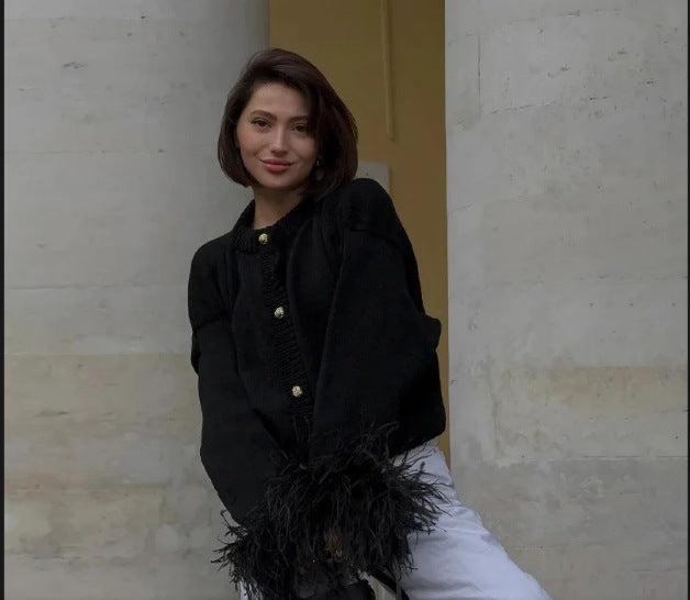 Damen Luxus Strickjacke mit federbesetzten Ärmeln R&B