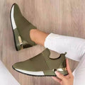 Damen Sportliche Slip-On Sneakers mit modischem Goldakzent R&B