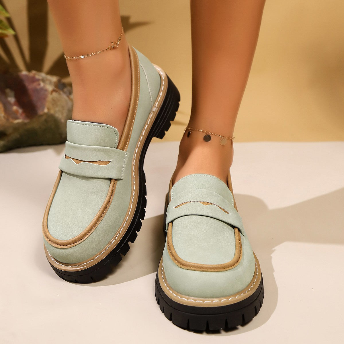 Damen Klassische Loafer mit rutschfester Sohle und glänzendem Finish R&B