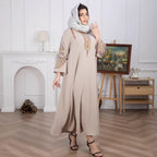 Damen Elegantes Langkleid mit traditionellem Muster und bestickten Ärmeln R&B