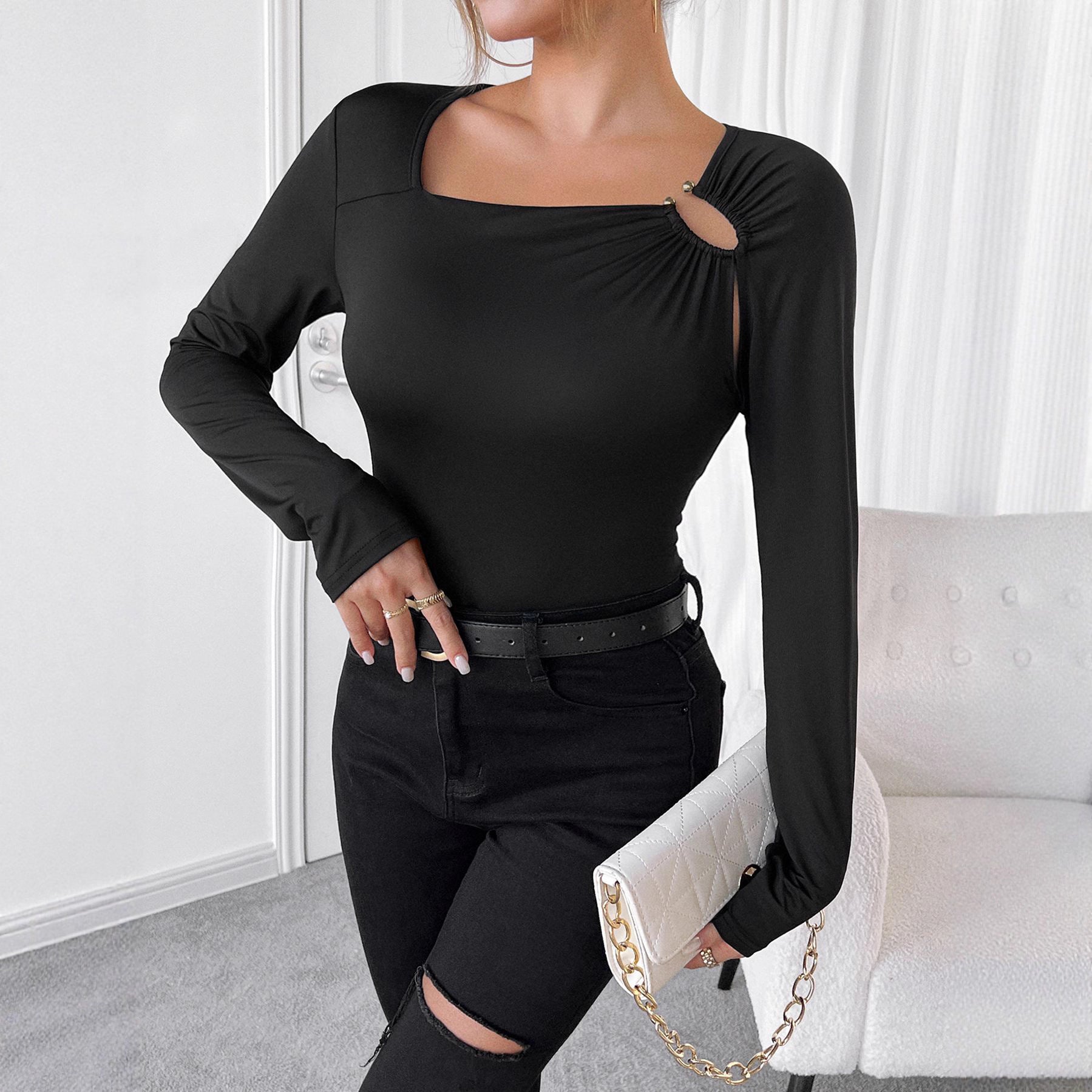 Damen Longsleeve Oberteil mit asymmetrischem Ausschnitt und dekorativen Knöpfen R&B