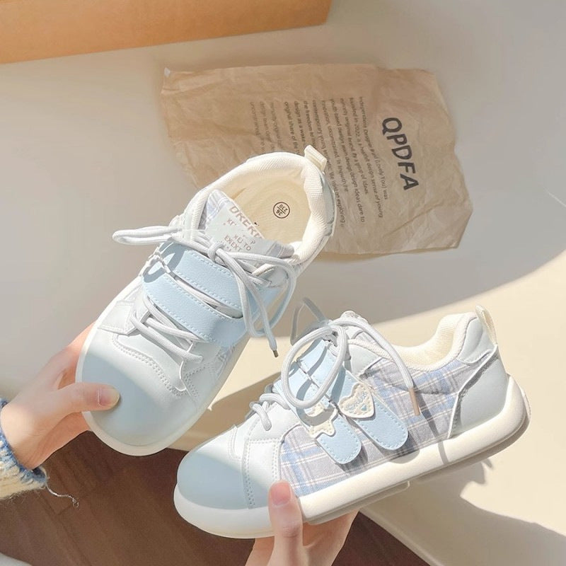 Damen Bequeme Sneaker mit praktischen Klettverschlüssen und atmungsaktiver Netzstruktur R&B