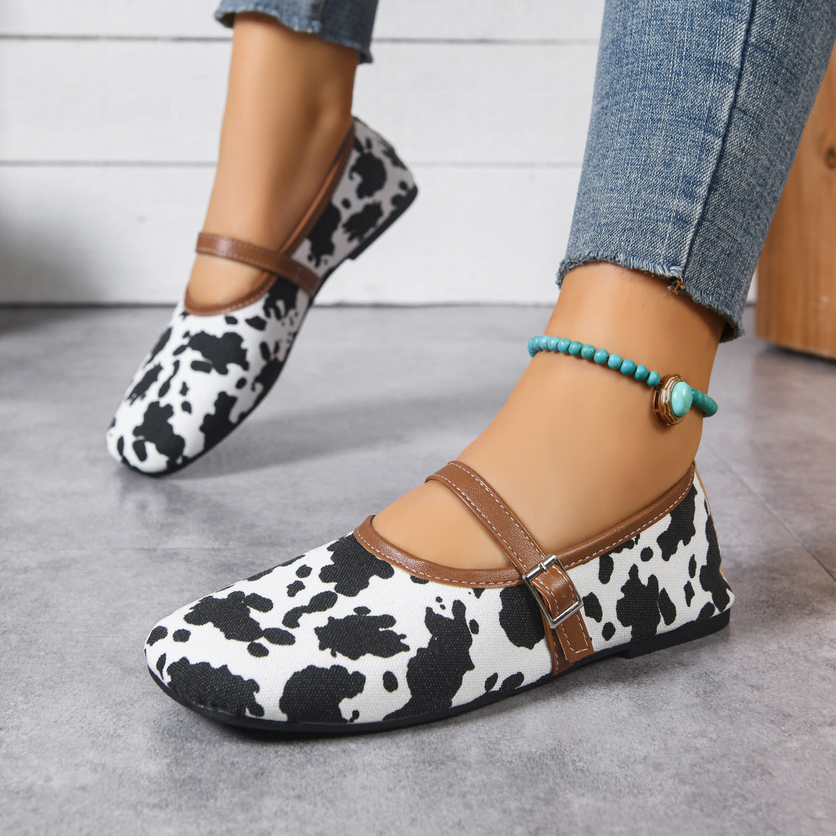 Damen Bequeme Ballerinas mit dekorativem Riemen R&B