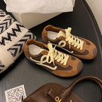 Damen Sneakers mit luxuriösem Wildleder und atmungsaktivem Mesh von R&B