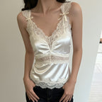 Damen luxuriöses Satin-Top mit romantischen Spitzendetails R&B