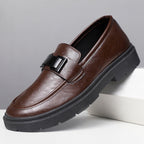 Herren Elegante Leder Slipper mit modischer Schnalle