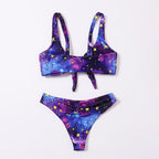 Damen Triangel-Bikini mit buntem Galaxienmuster und verspieltem Knoten R&B