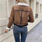 Damen Stylische Jacke mit Kunstfellbesatz und dekorativen Schnallen R&B
