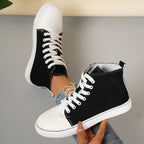 Damen High-Top Sneakers mit floralem und Totenkopf-Muster R&B