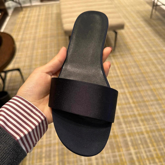 Damen Flache Slipper mit klassischem Riemendesign R&B