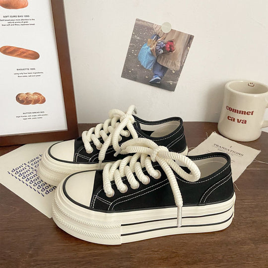 Damen Fashion Plateau Sneakers mit robustem Obermaterial und gestreiftem Sohlenprofil R&B