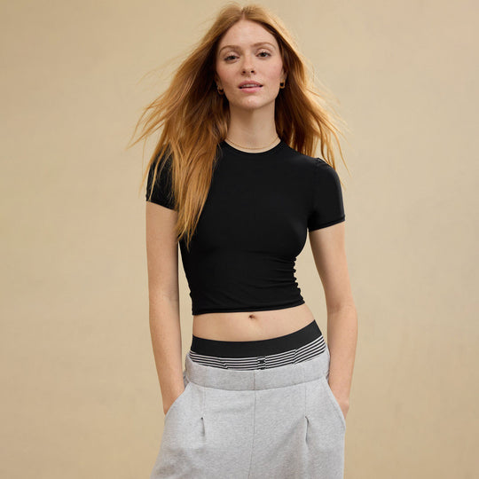 Damen Crop T-Shirt mit figurbetontem Schnitt R&B
