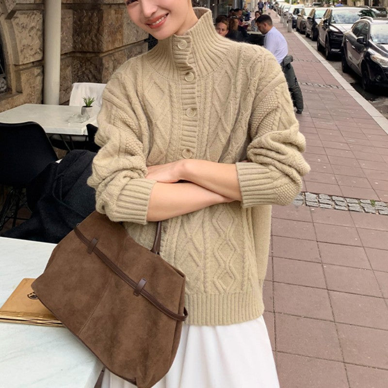 Damen Strickjacke mit hochgeschlossenem Kragen und strukturierter Oberfläche R&B