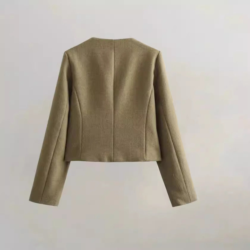 Damen kurzärmlige Utility-Jacke mit aufgesetzten Taschen und dekorativen Knöpfen R&B