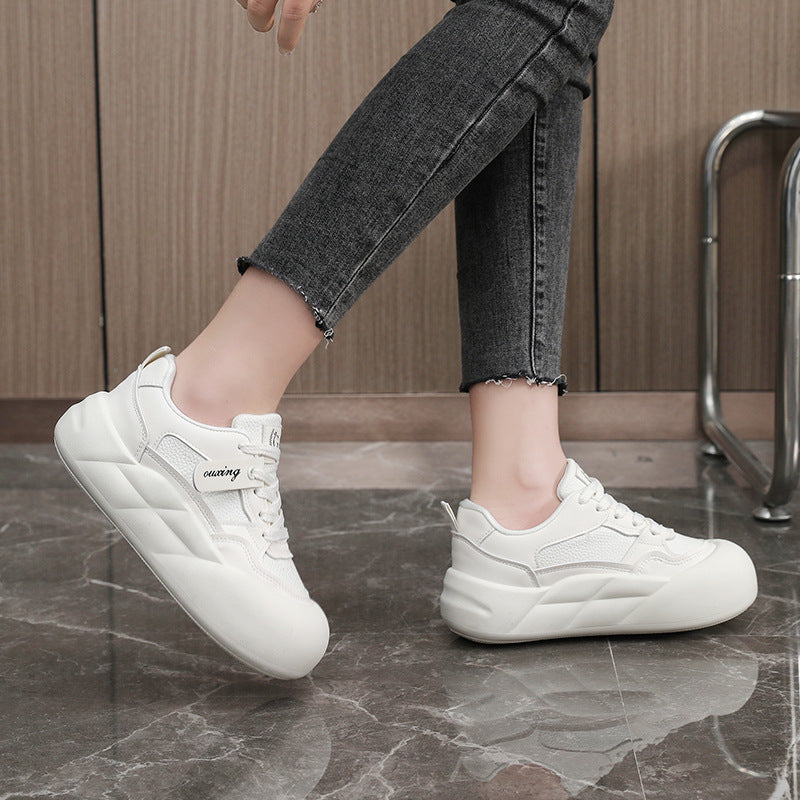 Damen modische Sneakers mit dämpfendem Sohlenprofil und atmungsaktiver Mesh-Oberfläche R&B