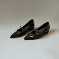 Damen elegante Ballerinas mit raffiniertem Riemchen und glänzender Lack-Oberfläche