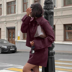 Damen Modische Kurzjacke mit schmalem Schnitt und eleganten Knopfdetails R&B