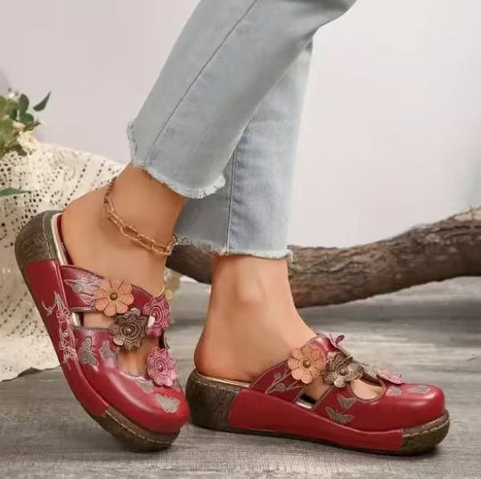 Damen Bequeme Blumensandalen mit ergonomischem Fußbett und modischen Akzenten R&B