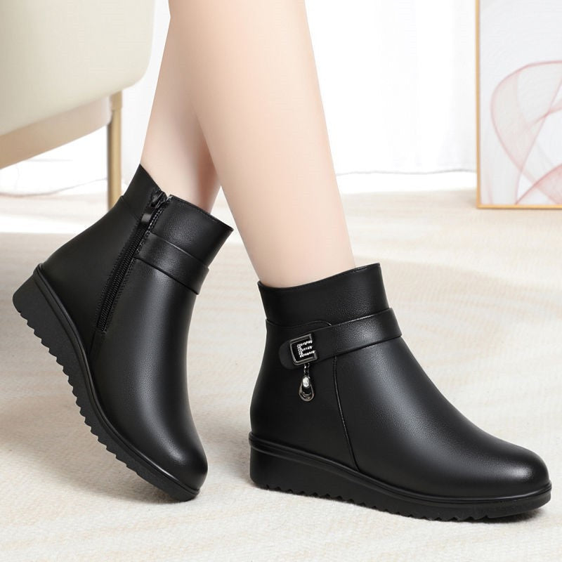 Damen Modische Stiefeletten mit seitlichem Reißverschluss und dekorativem Riemen