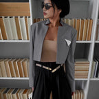 Damen Modische Cropped Blazerjacke mit innovativem Schnitt R&B