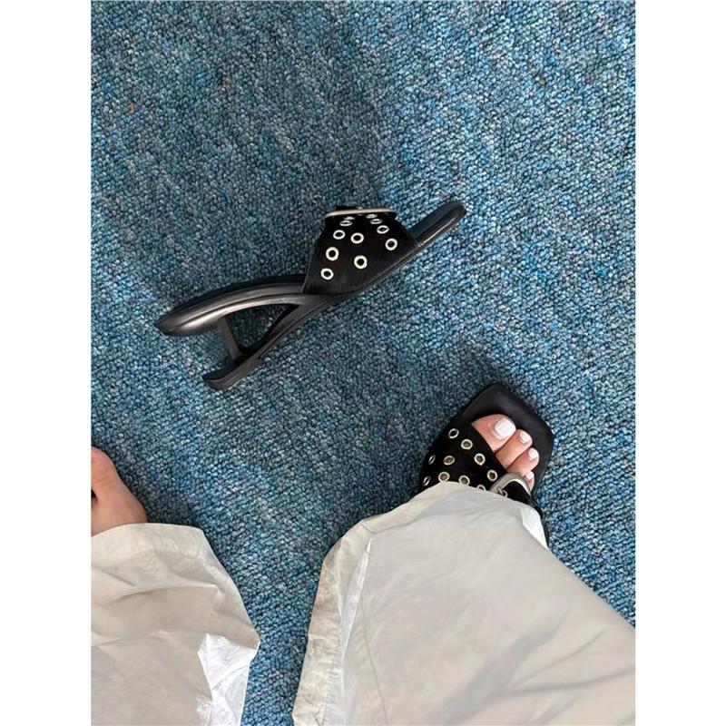 Damen offene Mules mit modischen Nietenakzenten R&B