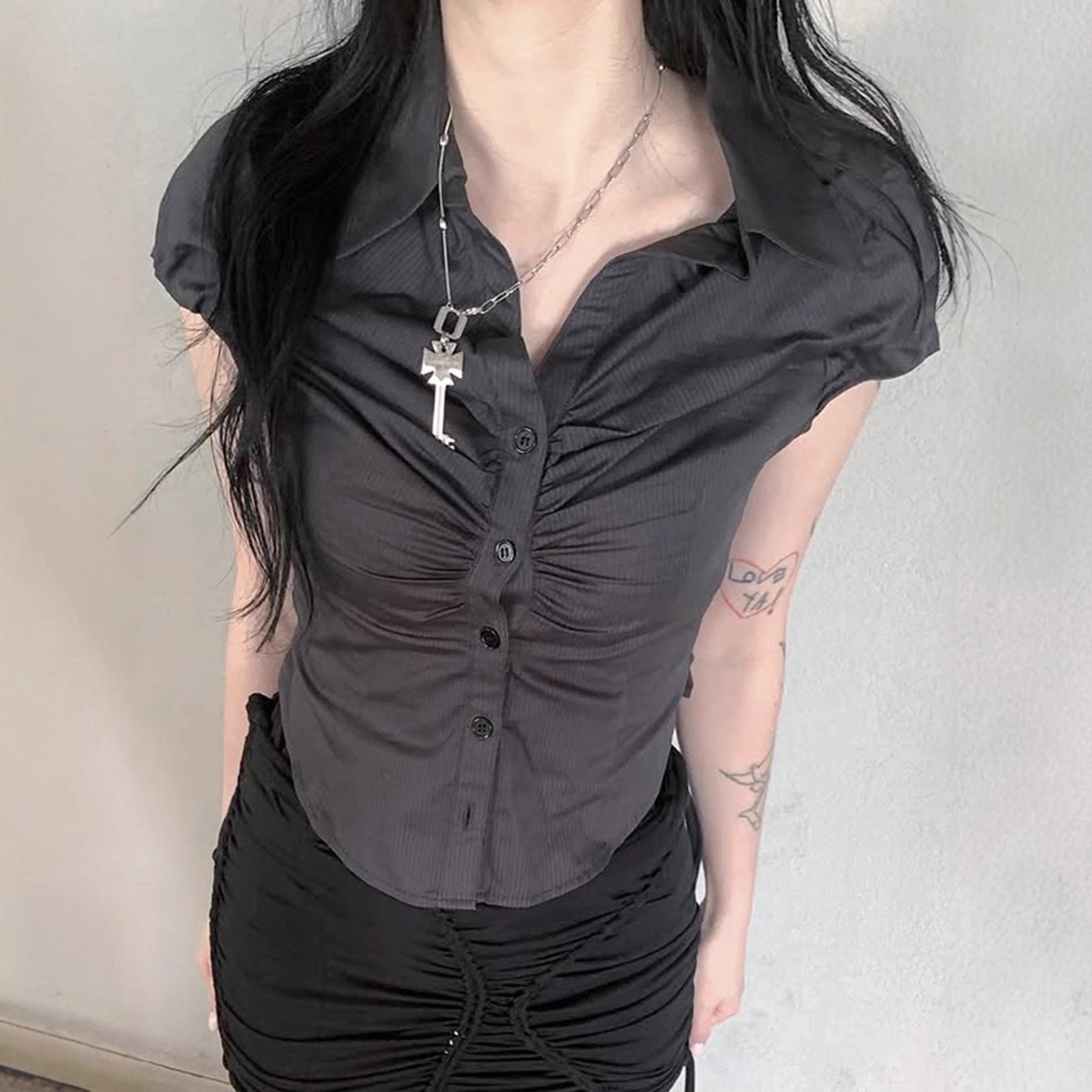 Damen Kurzarmbluse mit Raffung und eleganter Knopfleiste R&B