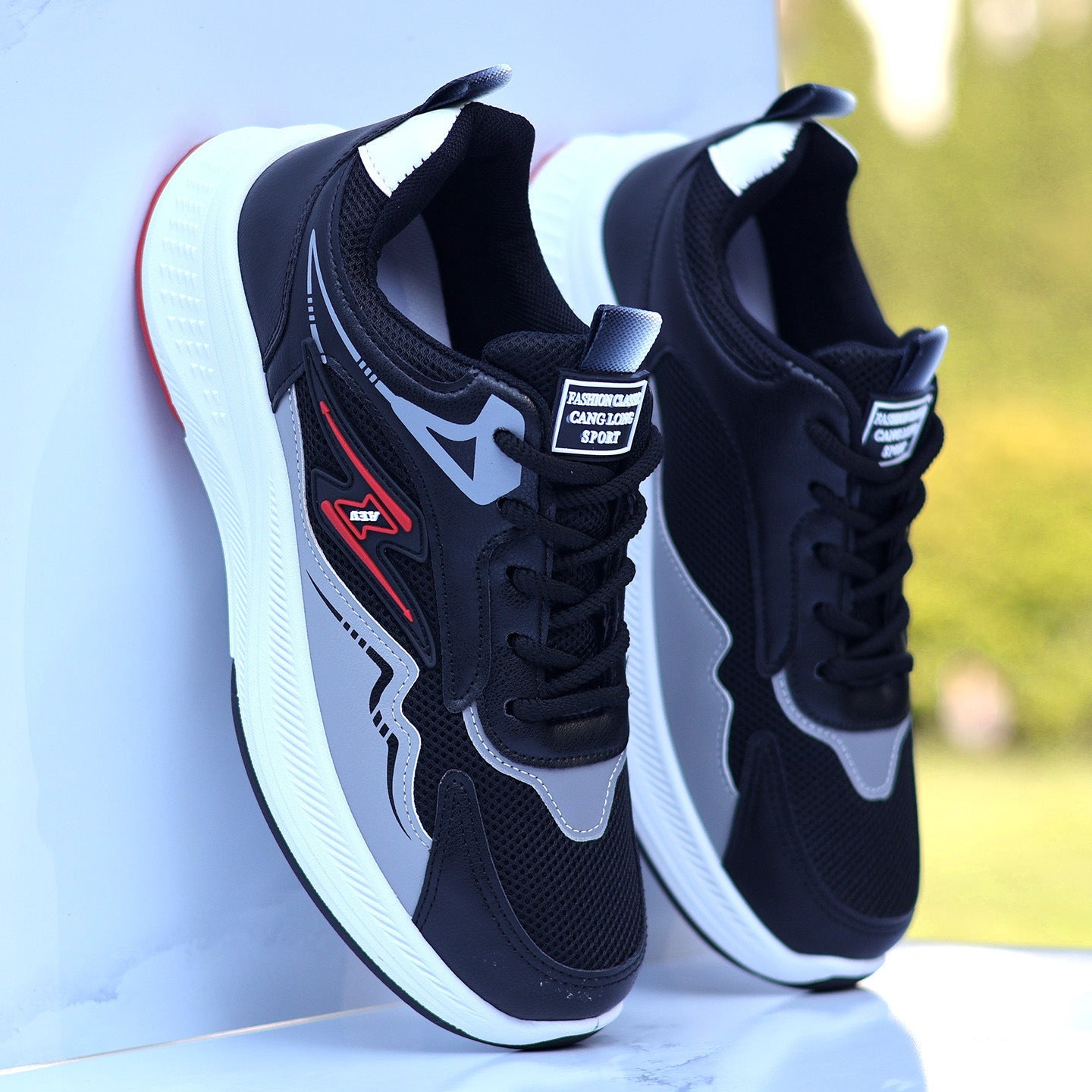 Damen Sportliche Sneakers mit rutschfester Sohle und atmungsaktivem Obermaterial R&B