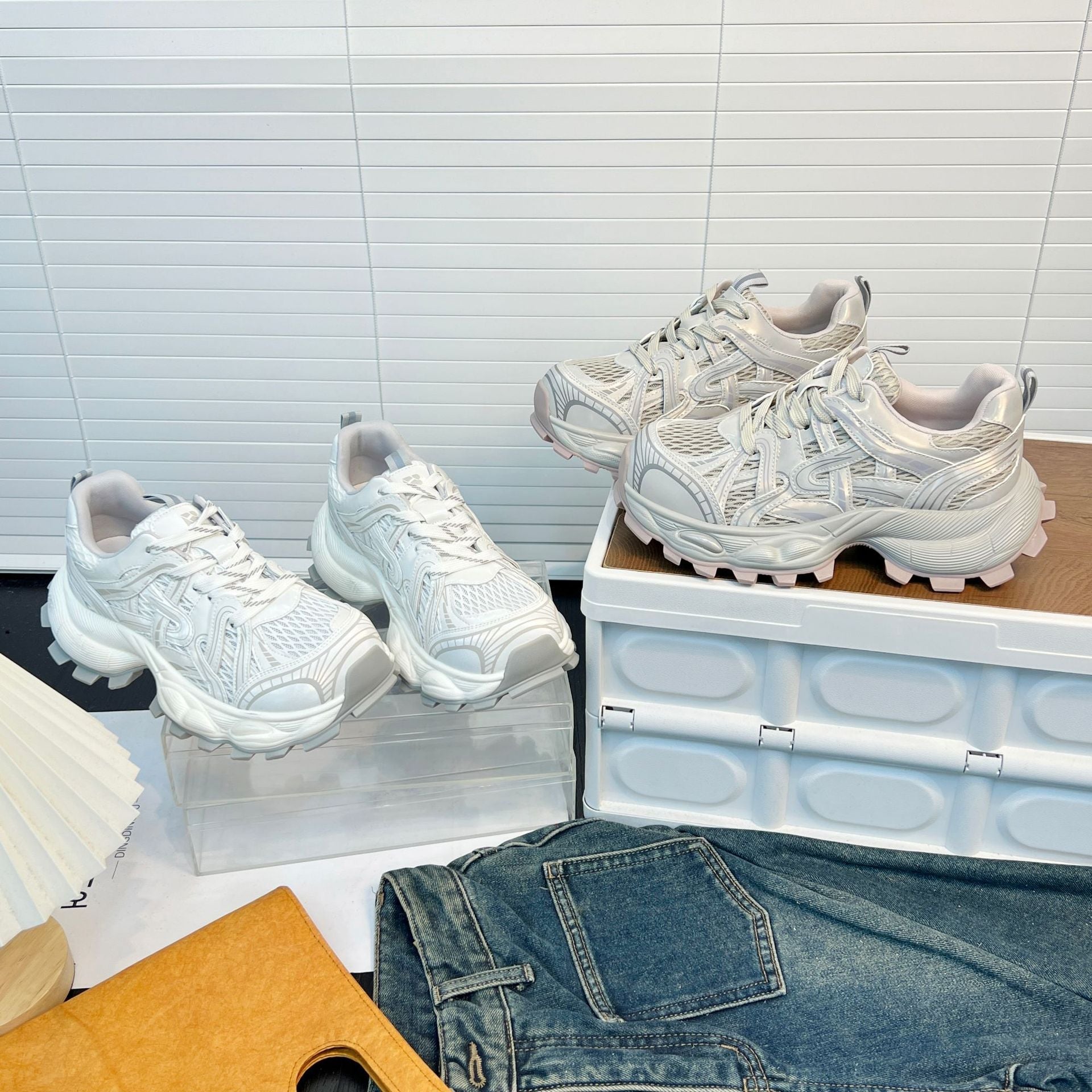 Damen Sportliche Lauf-Sneaker mit atmungsaktivem Mesh-Obermaterial und stabiler Profilsohle R&B
