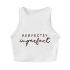 Damen Crop-Top mit auffälligem Schriftzug und körpernahem Schnitt R&B