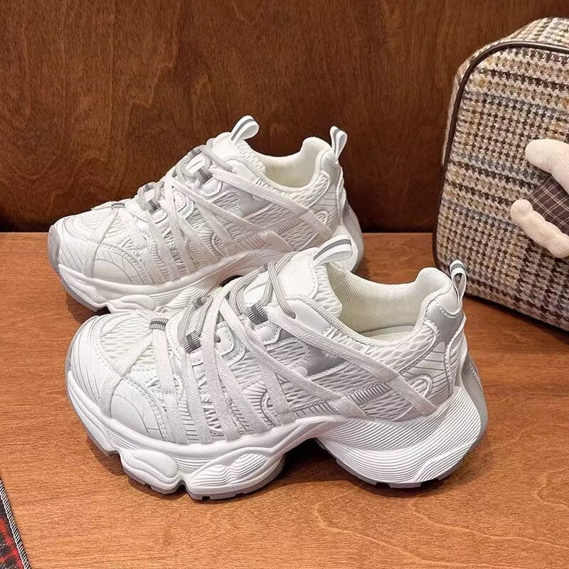 Damen Sportliche Schnür-Sneaker mit atmungsaktiven Einsätzen R&B