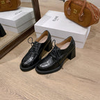 Damen Schnürschuhe mit elegantem Blockabsatz und modischem Finish