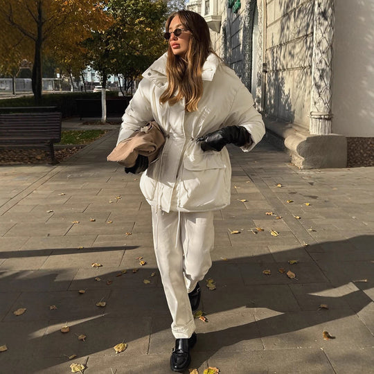 Oversized Daunenjacke Damen mit Taschen und Gürtel