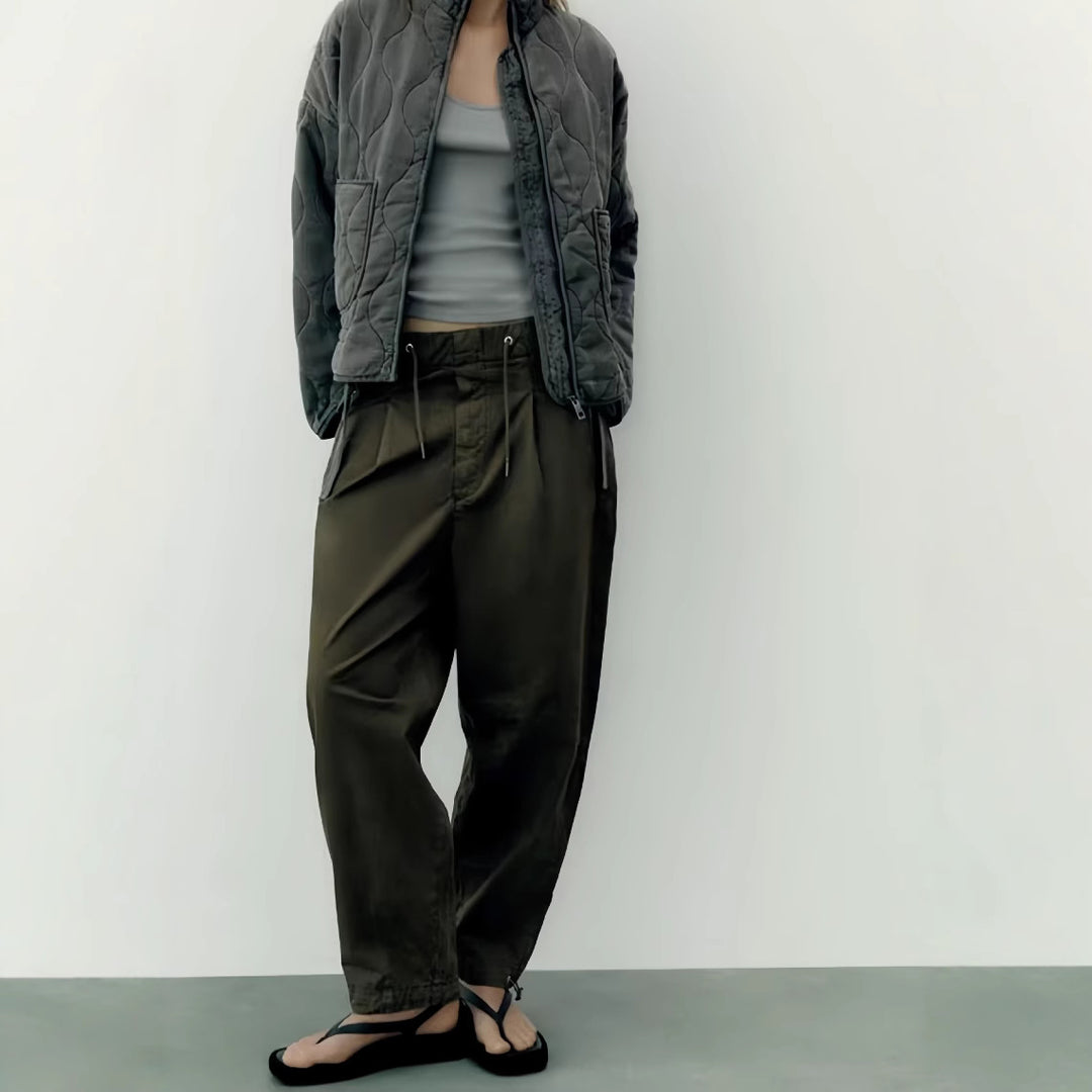 Damen gesteppte Utility-Jacke mit praktischen Taschen und hohem Kragen R&B