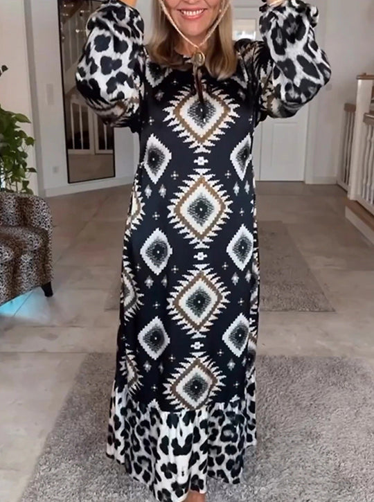 Damen Maxikleid mit modernem Mustermix und verspieltem Volant Heidi-Mode