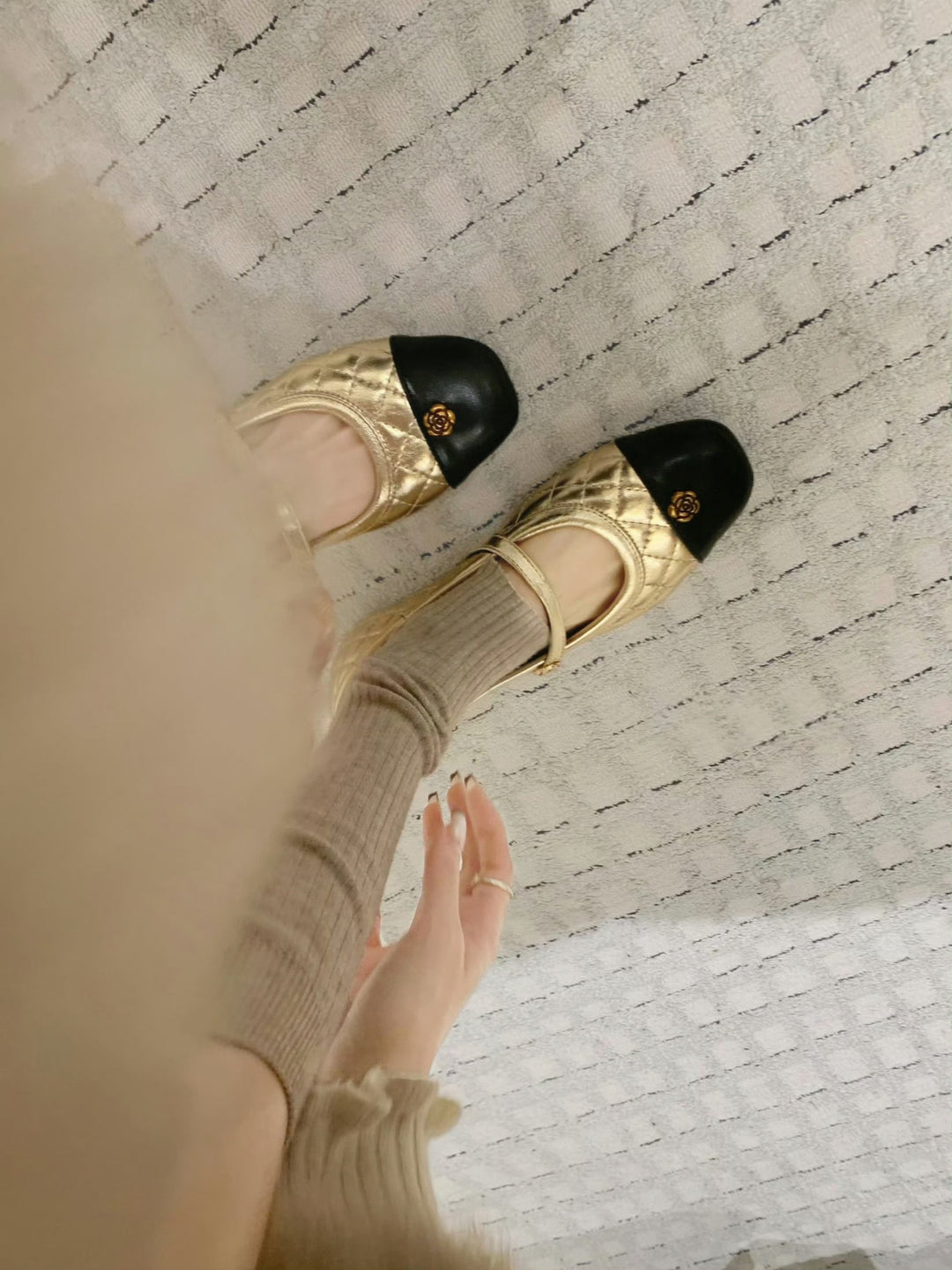 Damen Ballerinas mit elegantem Riemen und modischem Kick-Design R&B