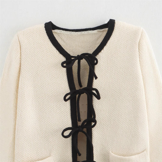 Damen Elegante Strickjacke mit raffinierten Schleifen und Taschen R&B