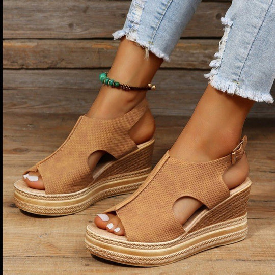 Damen Wedge-Sandalen mit offener Ferse und geschmackvollem Riemendesign R&B