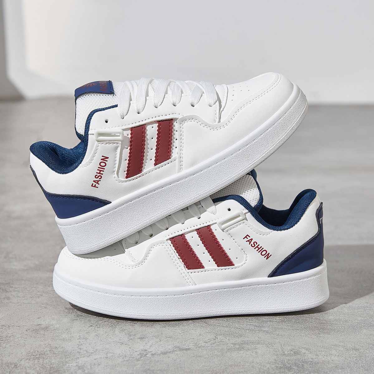 Damen Freizeitsneaker mit sportlicher Silhouette und atmungsaktiver Oberflächenstruktur