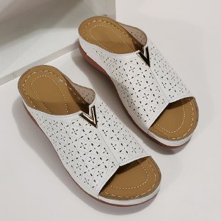 Damen modische Clogs mit raffiniertem Lochdesign und verstellbarem Fesselriemen R&B