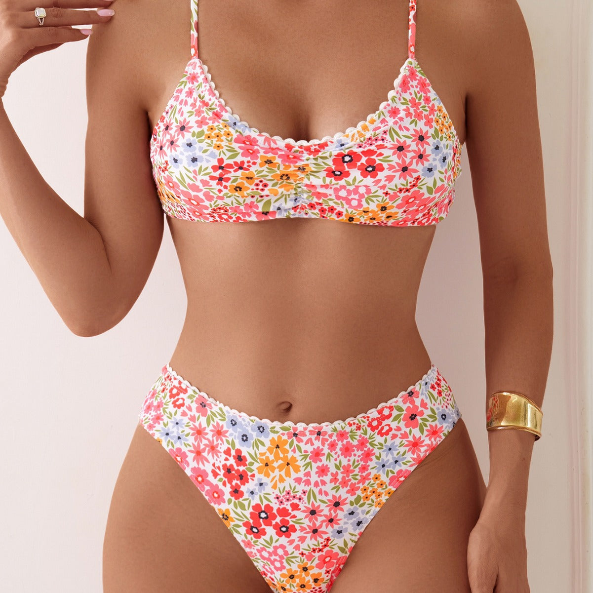 Damen Bikini mit buntem Patchwork-Muster und hohem Bund R&B