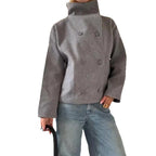 Damen Modische oversized Jacke mit hohem Kragen und dekorativen Knopfdetails R&B