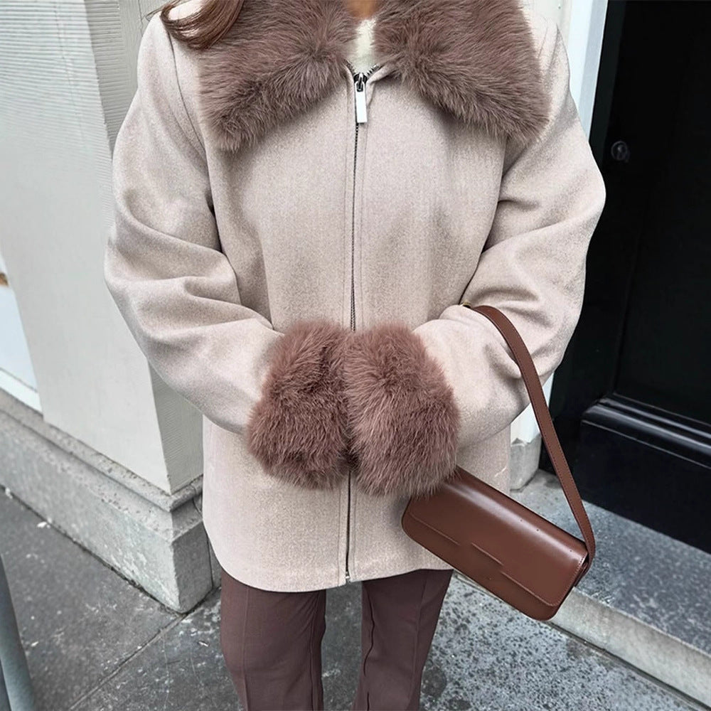 Damen Woolrich Jacke mit glamourösem Pelzbesatz R&B