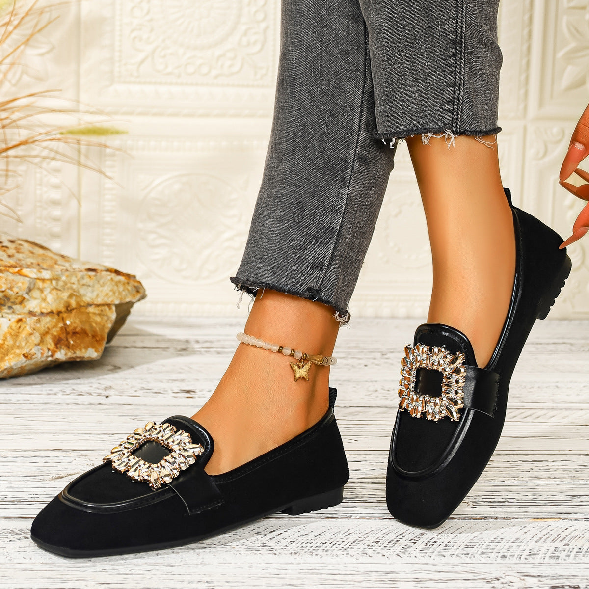 Damen elegante Ballerinas mit geschmackvollem Tiermuster und funkelndem Schmuckdetail R&B