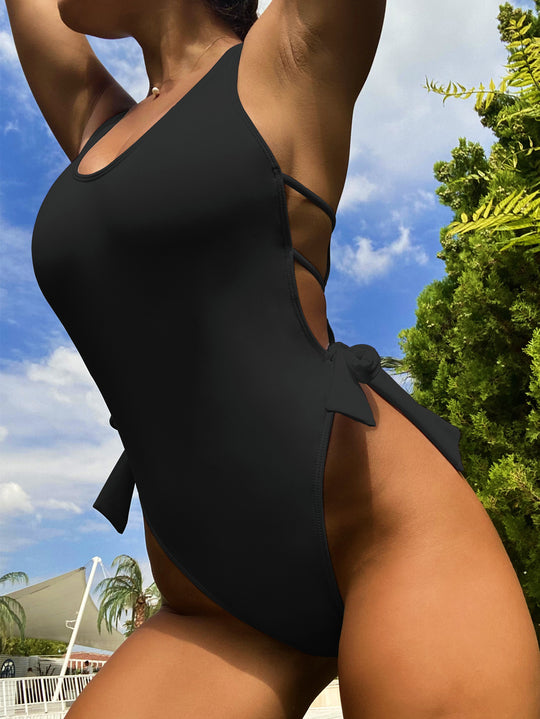 Damen Hochgeschnittener Badeanzug mit eleganten Schnürdetails R&B