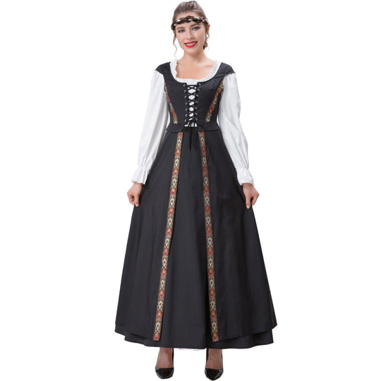 Damen Trachtenkleid mit kunstvollen Verzierungen und romantischem Schnitt R&B