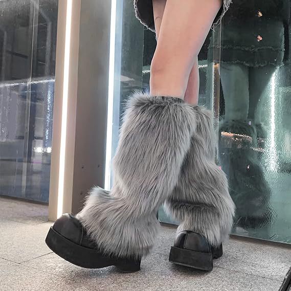 Damen modische Winterjacke mit luxuriösem Fellkragen und Kängurutasche R&B