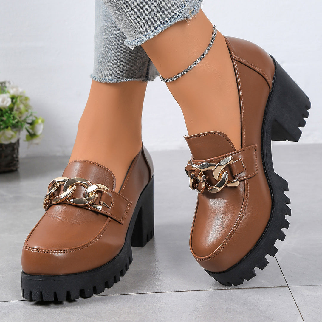 Damen modische Mokassins mit trendigem Absatz und Kettendetail R&B