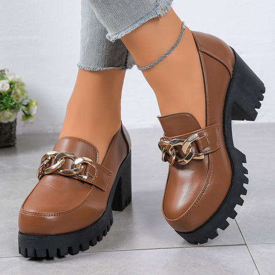 Damen modische Mokassins mit trendigem Absatz und Kettendetail R&B