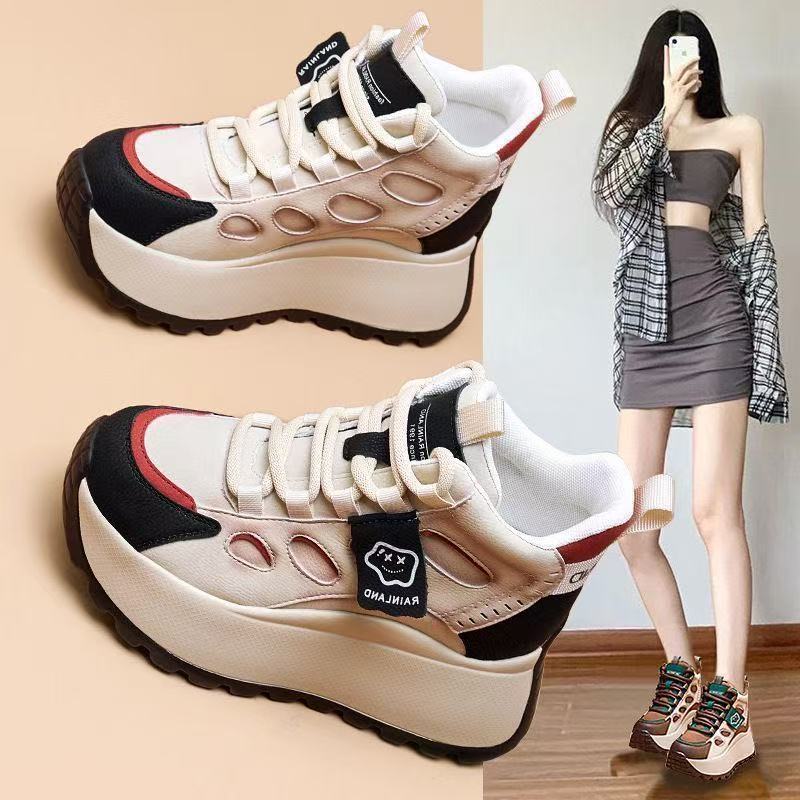 Damen Sportliche Plateau-Sneaker mit atmungsaktiver Mesh-Oberfläche und rutschfester Sohle